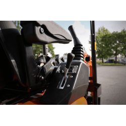 Mini-Giratória ITUS 1 Ton - Motor Kubota 3 cilindros
